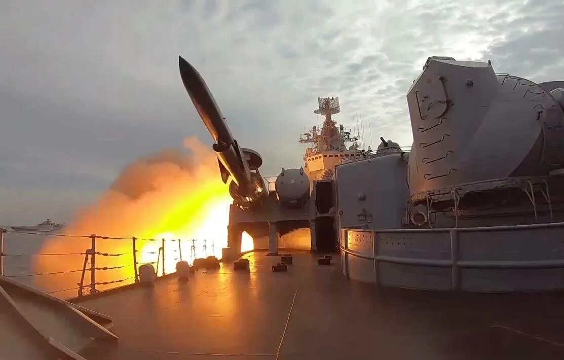 Комплекс п 1000. Пкр вулкан п-1000. п-500 базальт п-1000 вулкан. вулкан ракета крылатая противокорабельная. п-500 противокорабельная ракета.