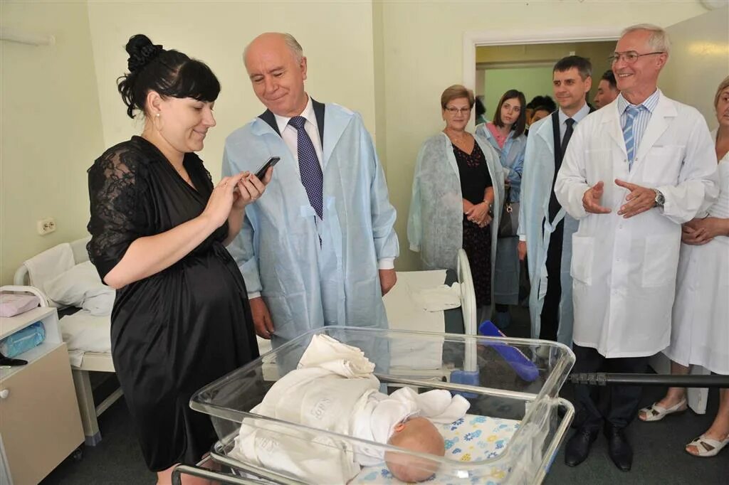 перинатальный центр тольятти. врачи больницы баныкина тольятти. перинатальный центр тольятти медгородок. больница баныкина роддом тольятти. медгородок тольятти палаты.