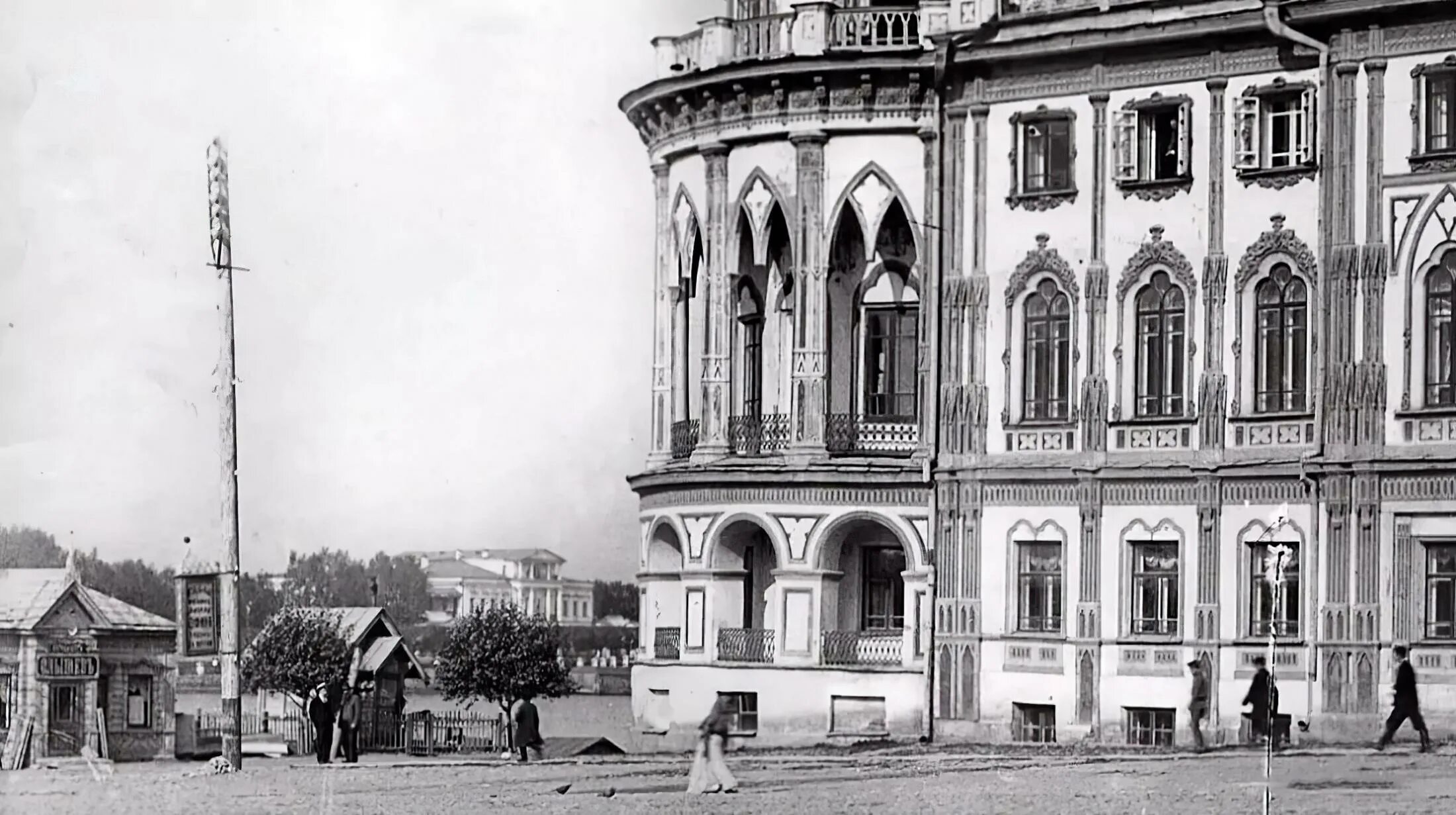 Узнать историю здания. Узнать историю здания
