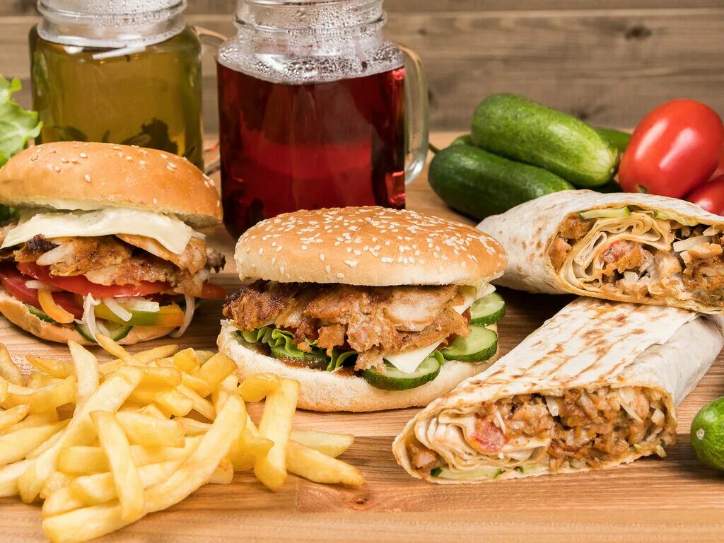 Вредные продукты. Фаст фуд. Фаст фуд. Красивые блюда фаст фуда. Фастом это.