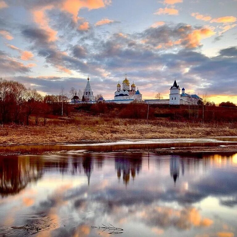 можайский кремль можайск достопримечательности. никольский собор можайск. можайск виды города. можайск население 2023. центральный сквер можайска.