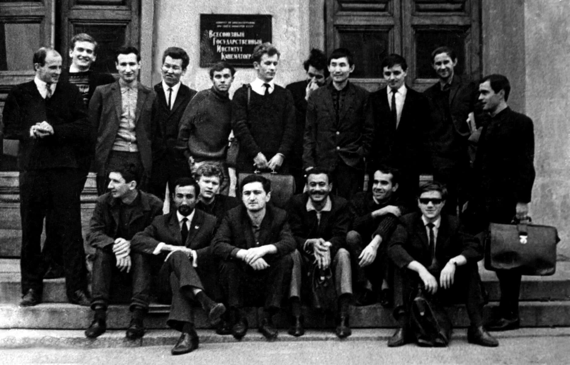 Выпуск вгика 1955 года. Выпуск вгик 1972. вгик операторский факультет.