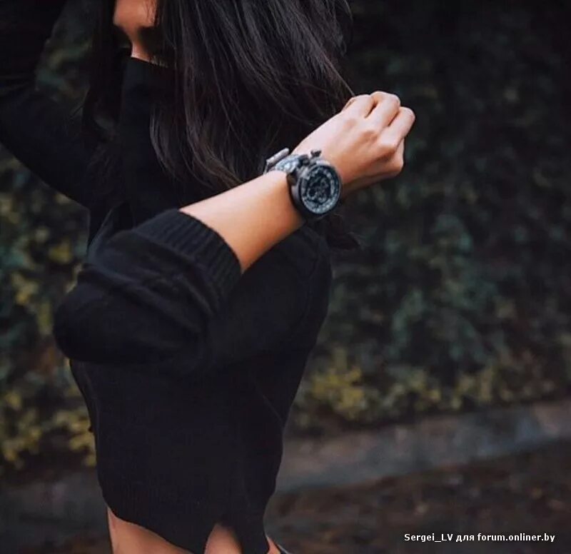 дерзкая девушка со спины. дерзкие девушки без лица. дерзкая девушка. дерзкие девушки без лица. авы для девочек.