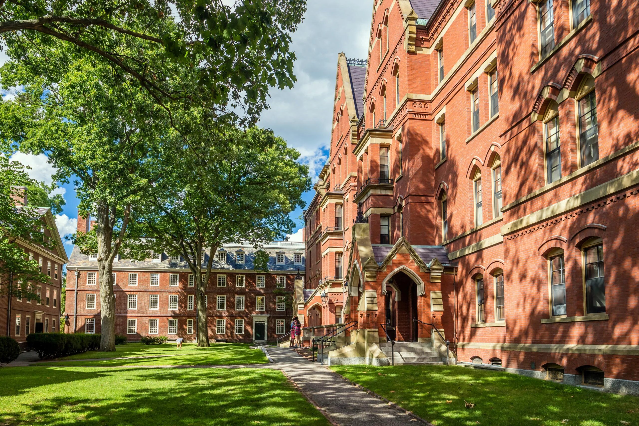 Harvard university cambridge. Гарвардский университет (Harvard University), США. Бостон университет Гарвард. Гарвардский университет Кембридж США. Гарвард университет 1636.