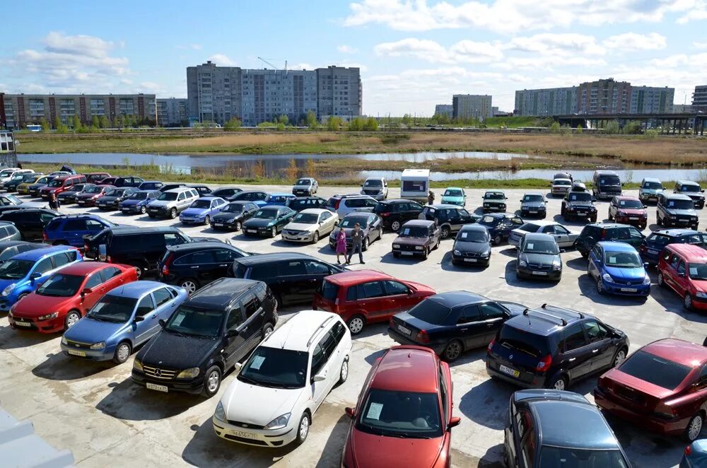 Автомобили с пробегом великий новгород. Рынок автомобилей. Российский авторынок. Вторичный авторынок. Рынок автомобилей с пробегом.