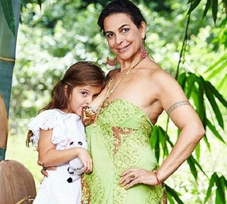 Отлучение от грудного вскармливания. Кормление ребенка грудью. Гв в 1 5 года. Грудное вскармливание детей. Кормление больших детей.