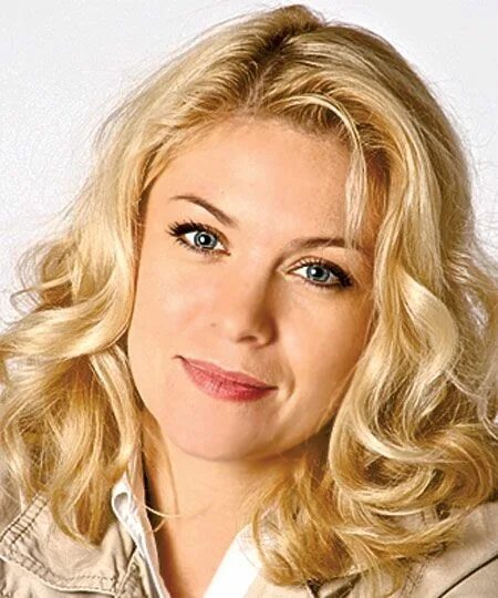 Анна Данькова, Антонова из сериала "След", устроила королевскую свадьбу - Вокруг