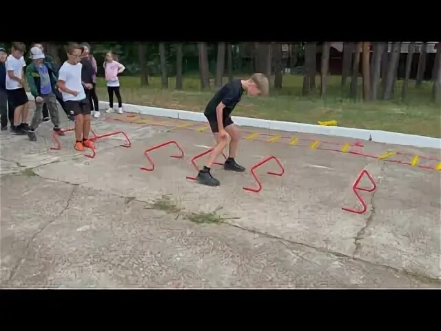 Директор 12 школы сарапул. Школьники коррекционной школы. Директор школы 8 сарапул. 4 школа нефтеюганск. Нош 8.