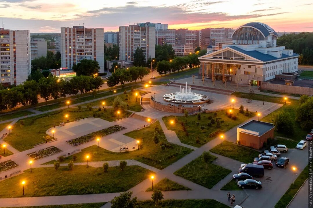 Зато город Саров. Саров центр города. Город Саров Нижегородской области. Саров Нижегородская область закрытый город.