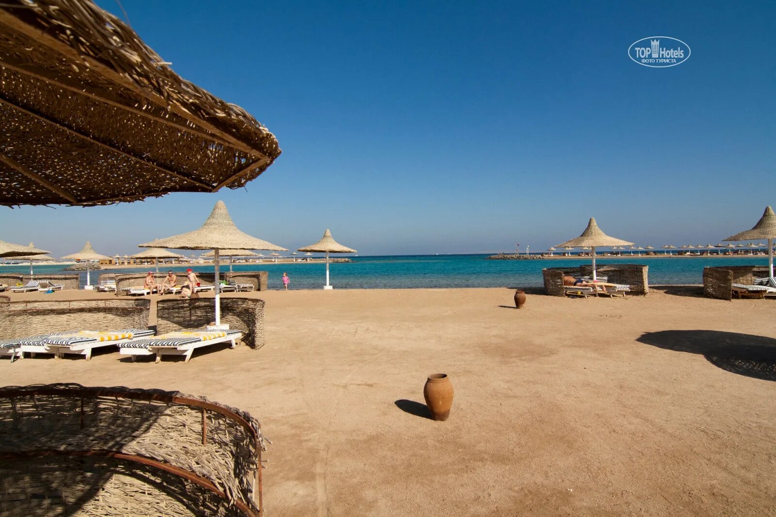 Coral beach hurghada 4. Корал Бич Резорт Хургада 4. Корал Бич Хургада пляж. Отель Корал Бич Хургада Египет. Корал Бич Клеопатра.