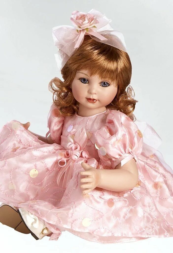 Картинка кукла. Анимационные куклы. Фарфоровая кукла гиф. Открытка с куклой Мари Осмонд. Одежда для кукол.
