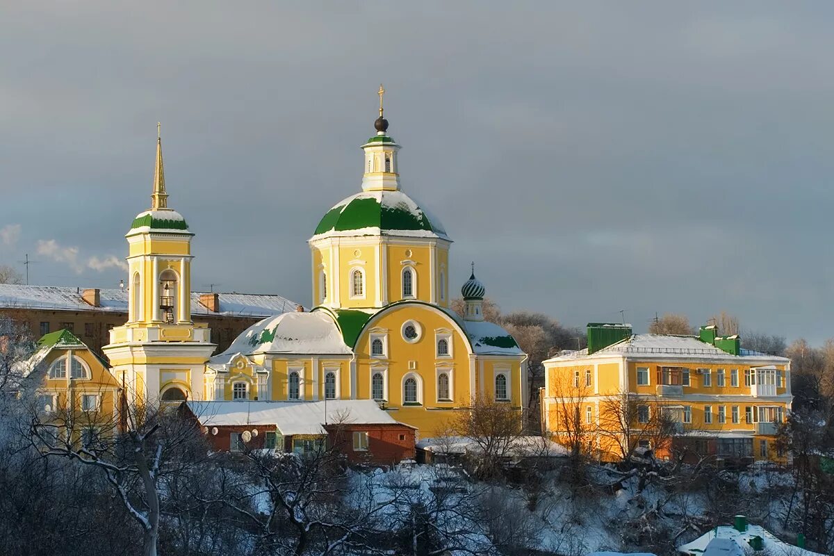 Свято никольский храм воронеж. Воскресенская Церковь Воронеж. Воскресная Церковь Воронеж. Храм Воскресения Господня в Воронеже. Воскресенский храм Воронеж фото.