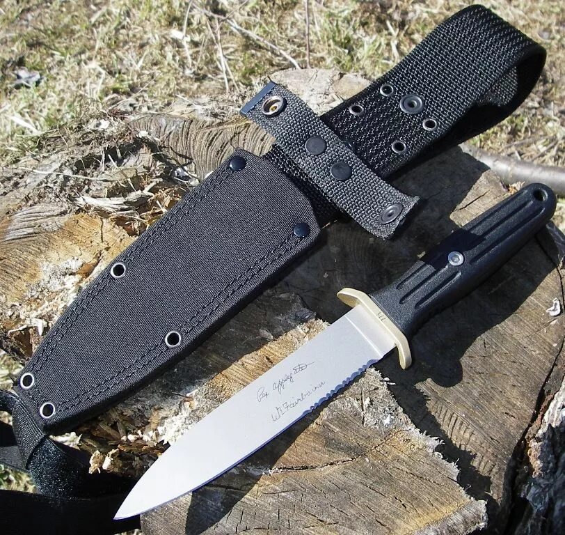Army knives