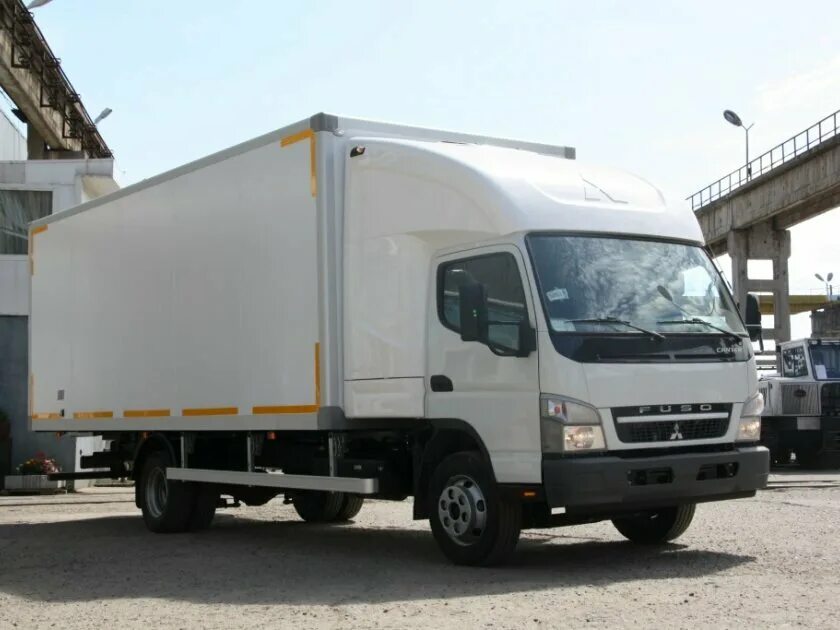 Митсубиси 5 тонн. Fuso Canter 5 тонник. Фусо Кантер 5 тонн будка. Митсубиси Фусо 5 тонник со спальником. Isuzu nqr90 со спальником.