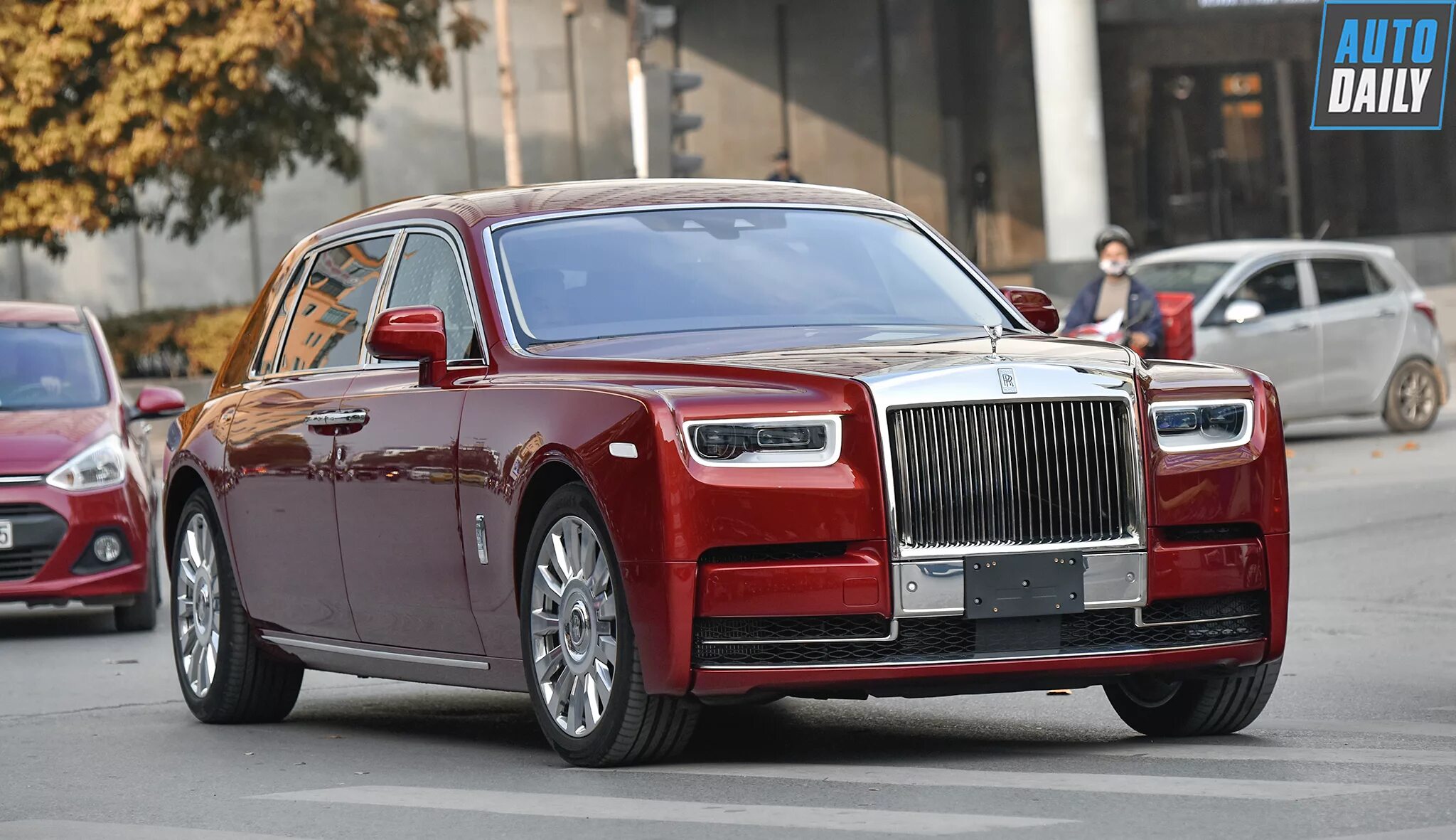 Китайский ройс ройс. Rolls Royce Phantom 8. Роллс Ройс Фантом 2020. Роллс Ройс Фантом 2021. Rolls-Royce Phantom VIII.