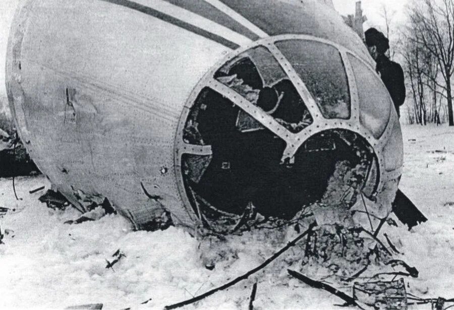 Катастрофа 1962. 7 февраля 1981 авиакатастрофа ту-104 в пушкине. ту-104 катастрофы. 7 февраля 1981 авиакатастрофа. катастрофа ту-104 в пушкине.
