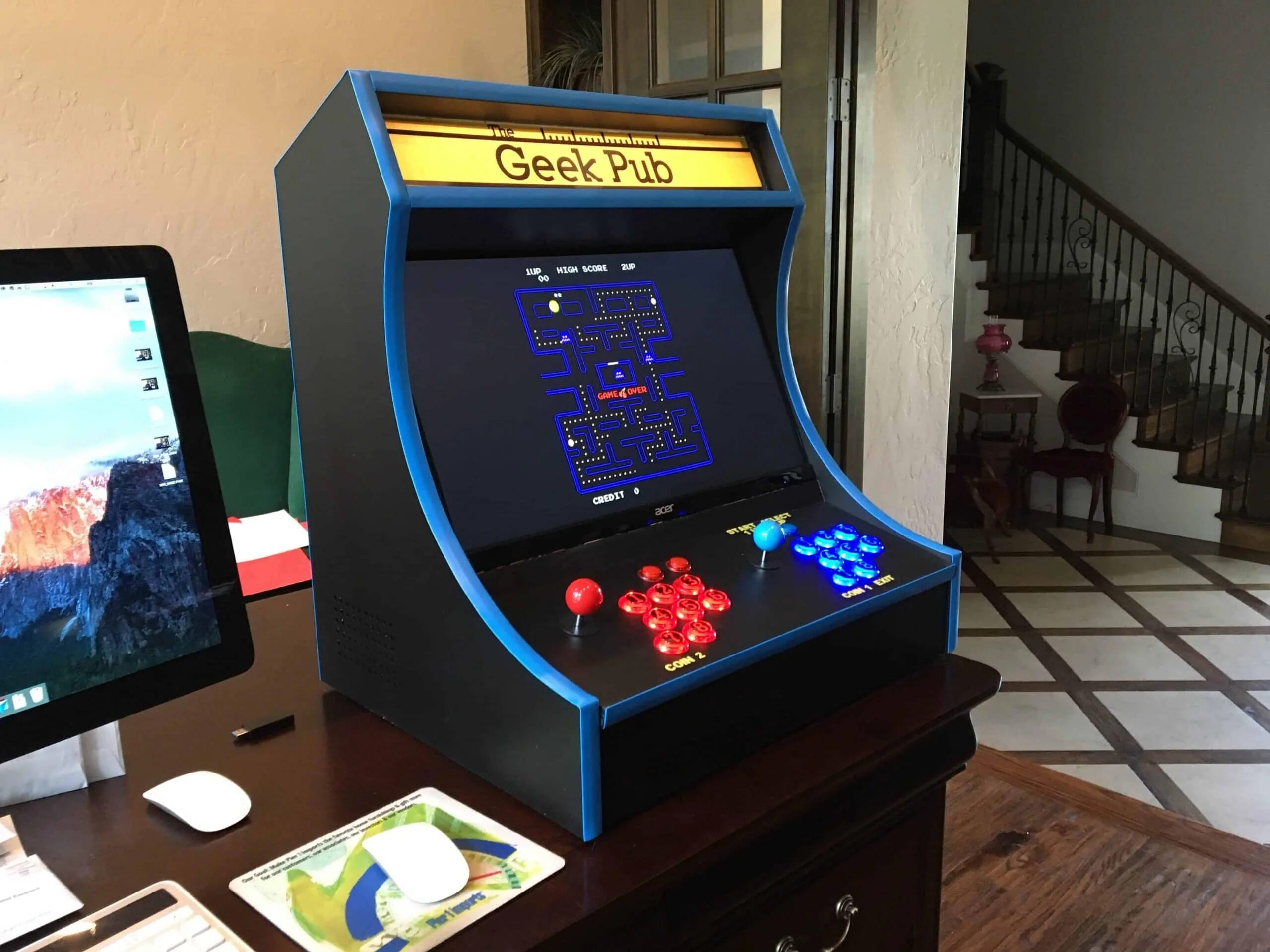 Пи игровые автоматы fan. Игровой автомат Retro Arcade. Аркадный автомат Bartop. Arcade Bartop Cabinet. Современные игровые аппараты.