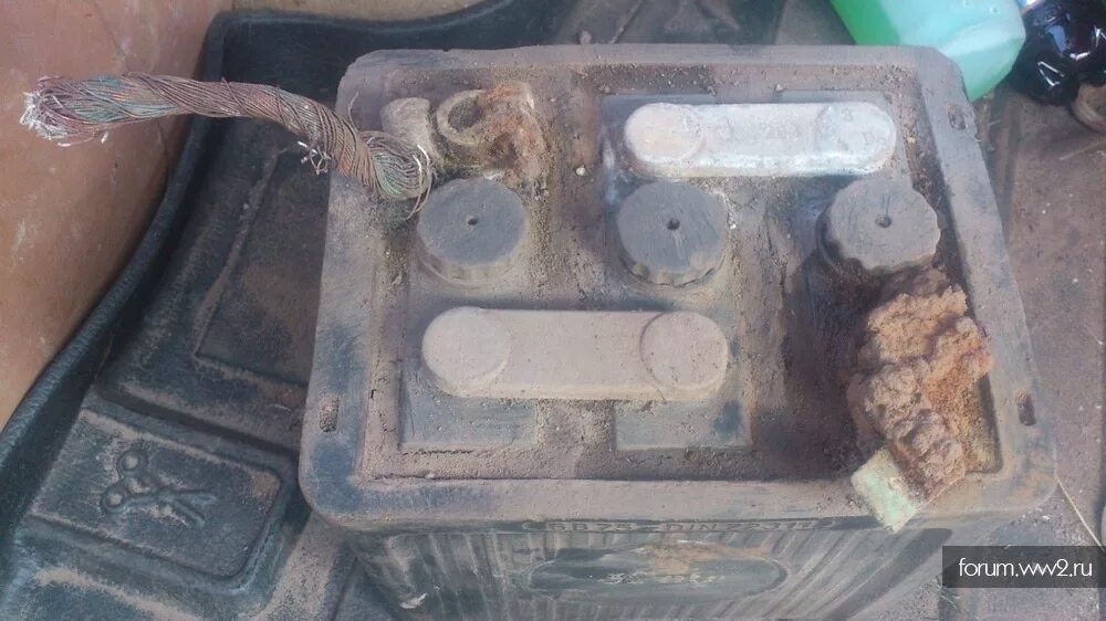 Как снять аккумулятор танк 300 Removing the battery with your hands. Battery retention options Battery, Camera