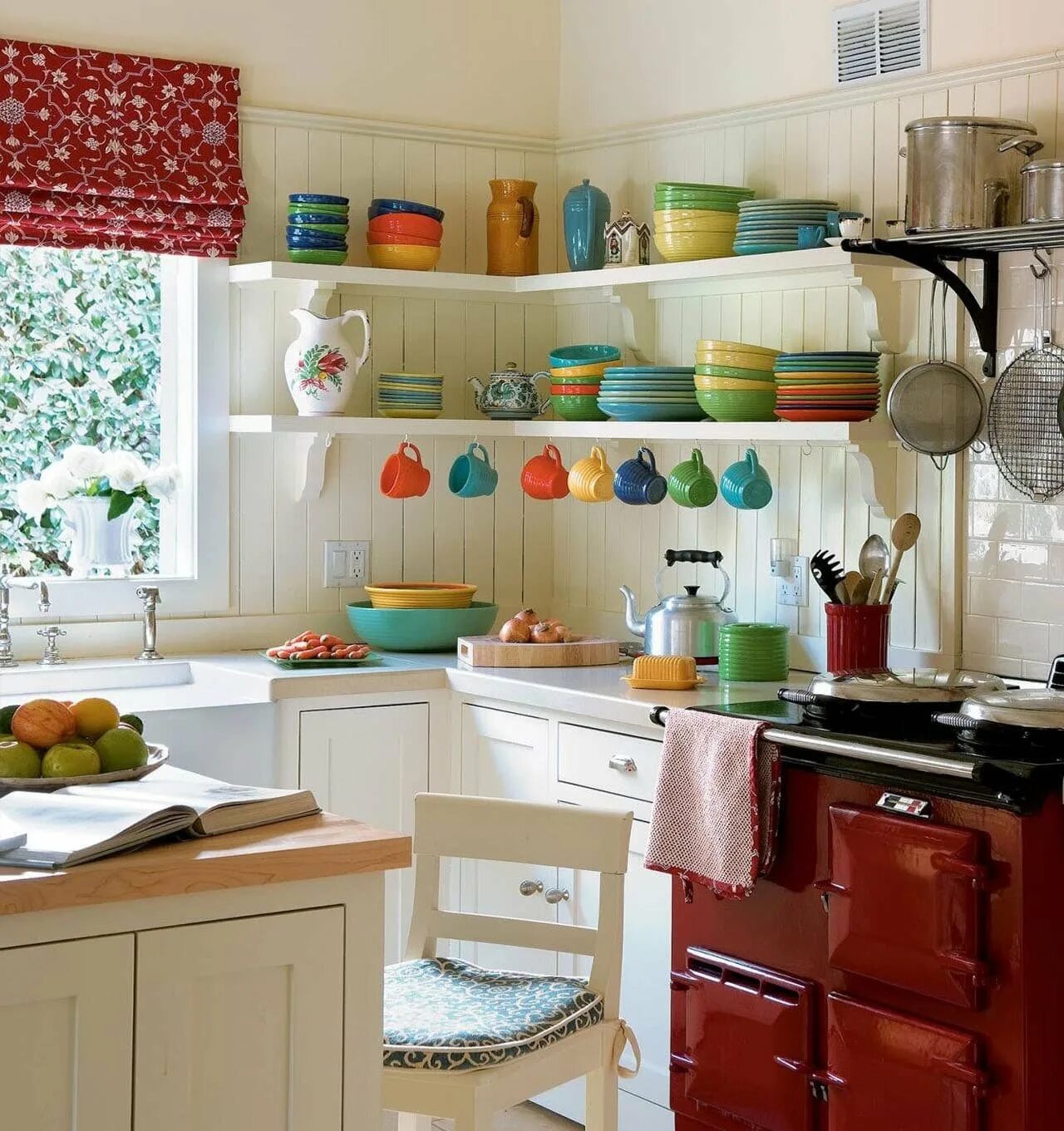 Красиво оформить кухню своими руками. Оригинальный декор кухни. Красиво оформить кухню своими руками. Открытые полочки на кухне. Кухня с открытыми полками.