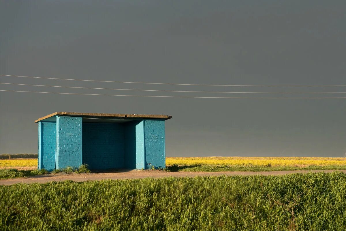 остановка автобуса в селе. деревня ширяево шатурский район. остановиться в деревне. остановиться в деревне. остановиться в деревне.