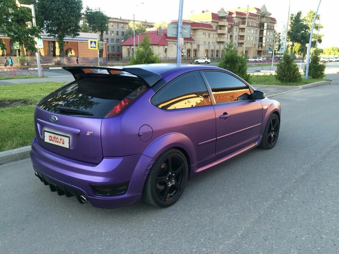 Ford focus цвет. Ford Focus St 2007. Ford Focus 2 Purple. Ford Focus St 2007 2.5. Форд Focus 2 фиолетовый.