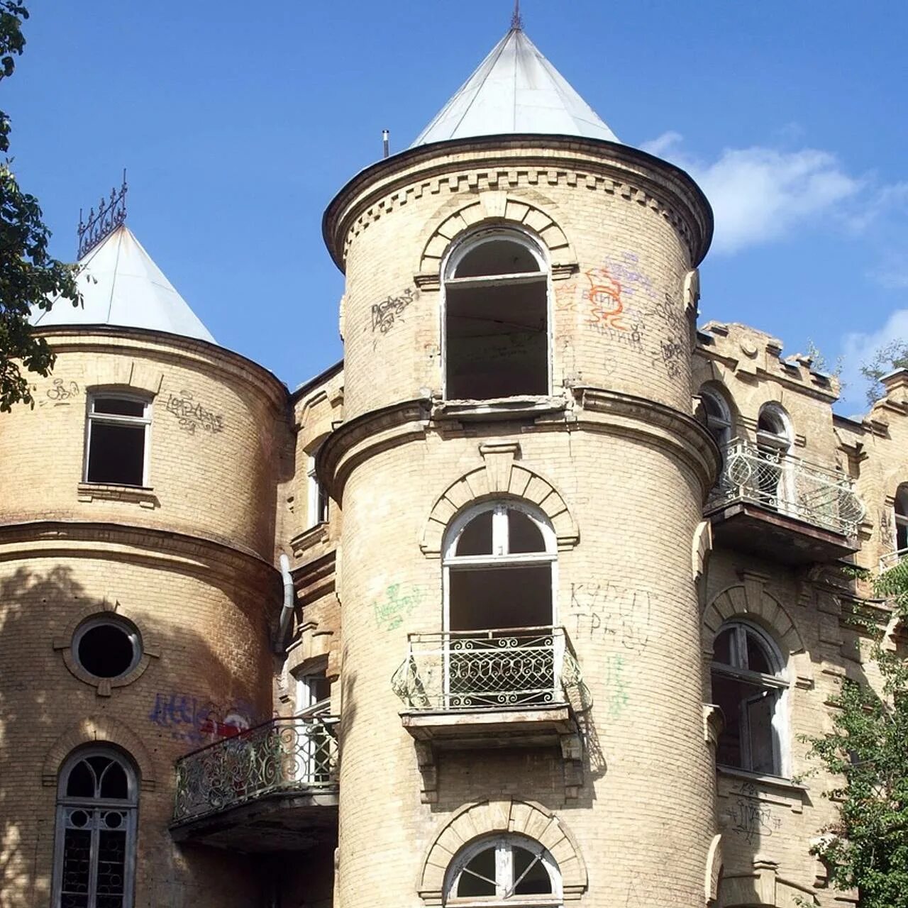 Дача эльзы в пятигорске фото Legends of Pyatigorsk. A haunted castle. ILiKE