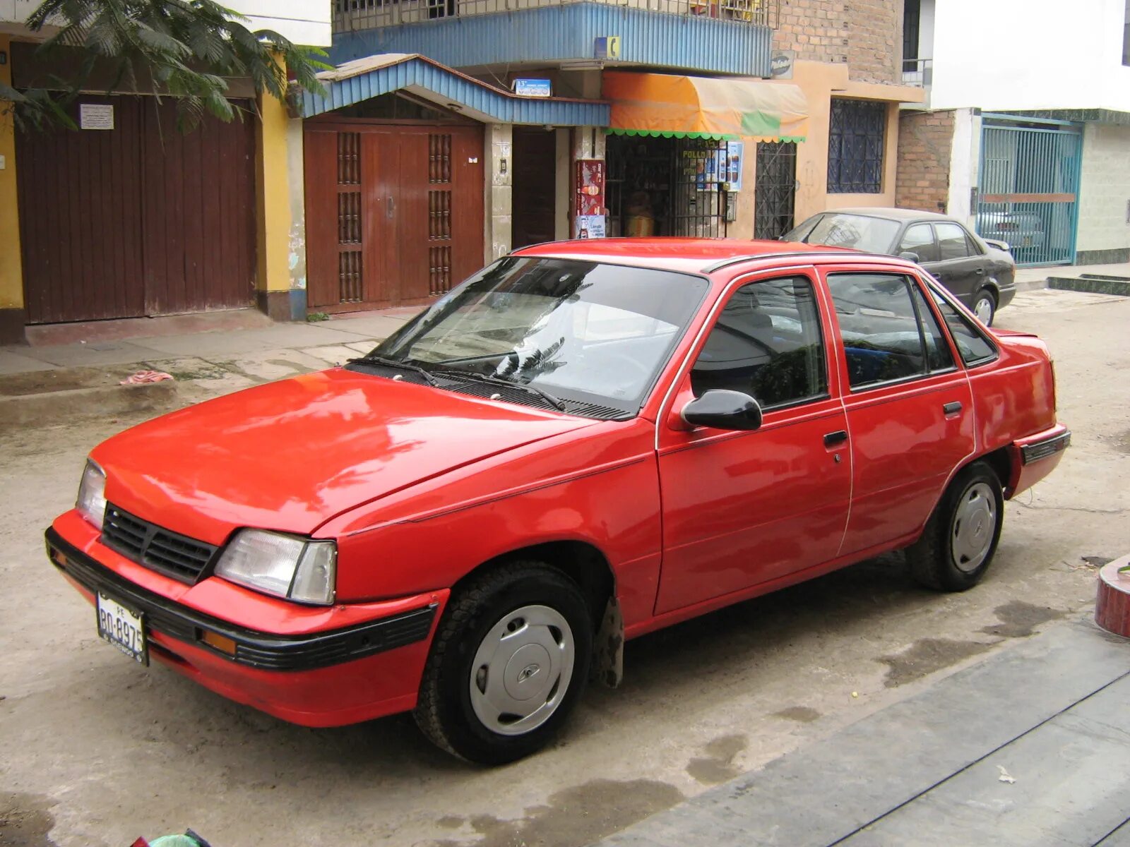 Купить дэу омск. Daewoo Racer 1994. Дэу рейсер 1993. Дэу рейсер 1995. Daewoo Racer 2001.