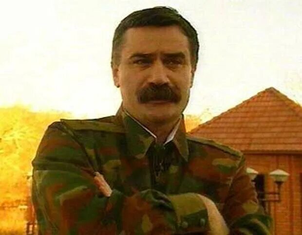 Бейали аушев. Аушев и дудаев.