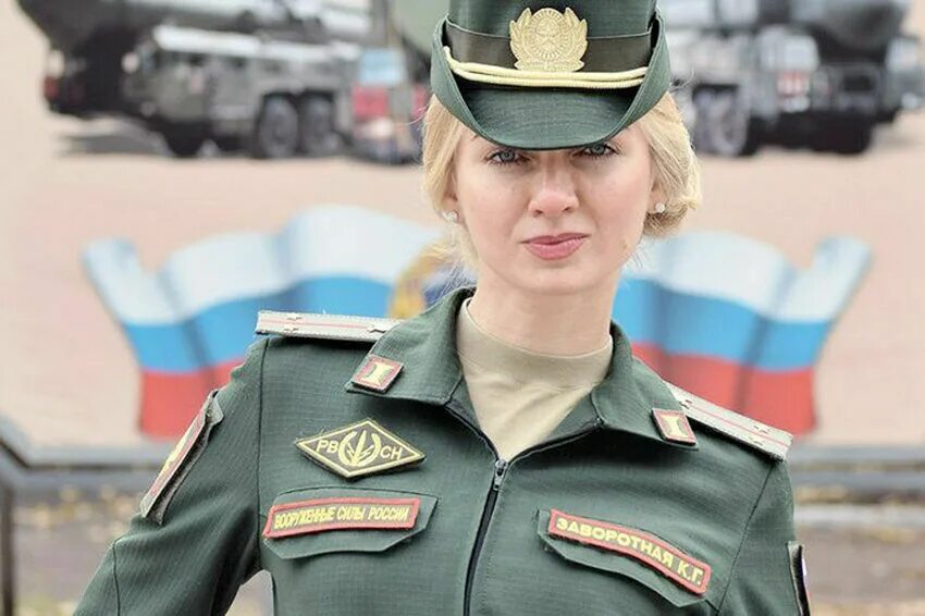 Как самому быть в форме. Форма российской армии. офисная форма. девушки в офисной форме. девушка офицер.