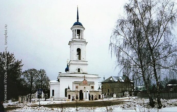 храм зачатия праведною анною пресвятой богородицы чехов. зачатьевский храм города чехов. собор зачатьевского монастыря. церковь чехов зачатьевская церковь. храм зачатия праведною анною пресвятой богородицы чехов.