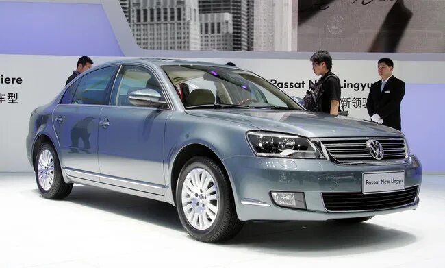 Купить китайский фольксваген. Volkswagen Passat китайский. Китайский Passat b7. VW Passat Lingyu b7. Volkswagen Passat long China.