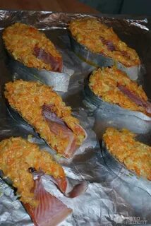 Форель в духовке с овощами и сыром