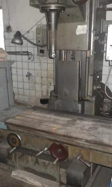 Отделочно расточный станок. Расточной станок 2733п. 2733п отделочно-расточной станок. 2е78п станок.