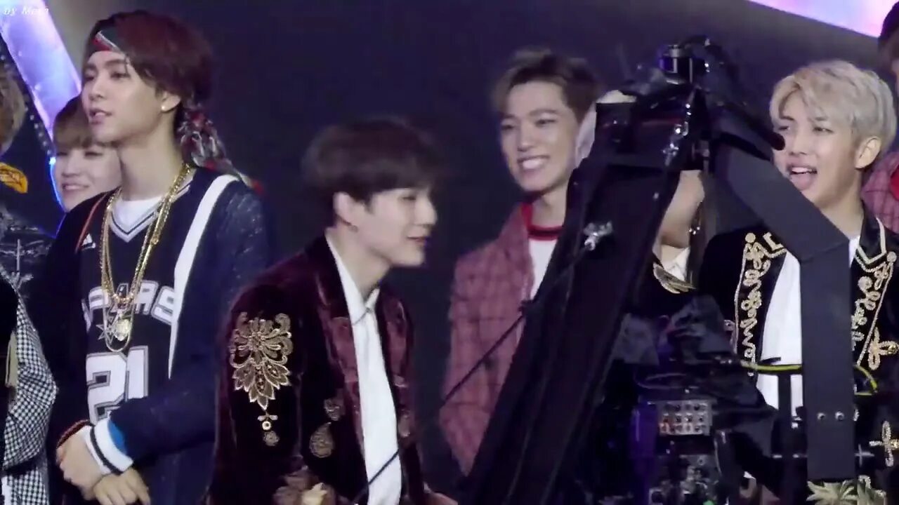 Бтс rainism. Бенни бланко и бтс. Bts bad. Bad decisions bts snoop dogg. Bts bad boy.