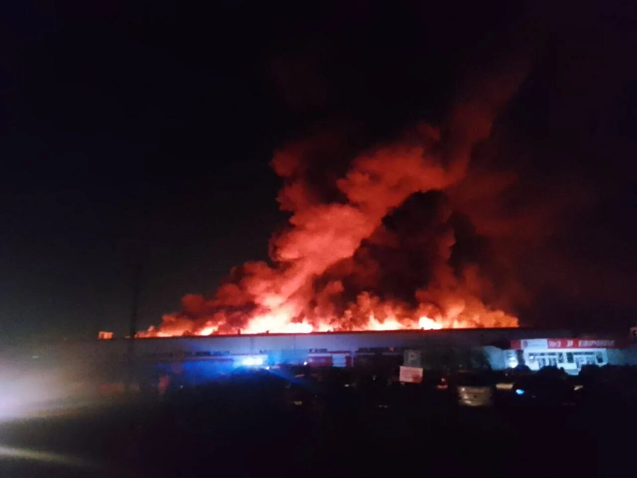 причал 6 тольятти. мьюз тольятти ресторан. тольятти небо на набережной ресторан. ресторан небо бич тольятти.