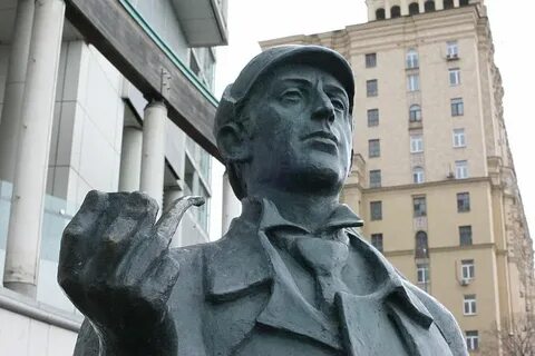 Известные посвященные