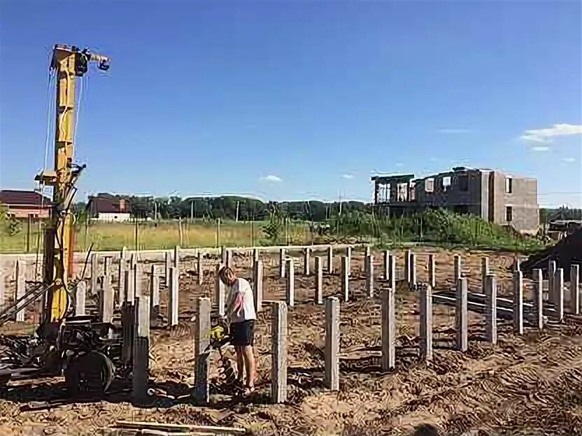 Винтовая свая 76 х 3500. Сваи самара. Ямобур на базе камаз вездеход. Бетонные сваи под теплицы и спецтехника. Сваи самара.