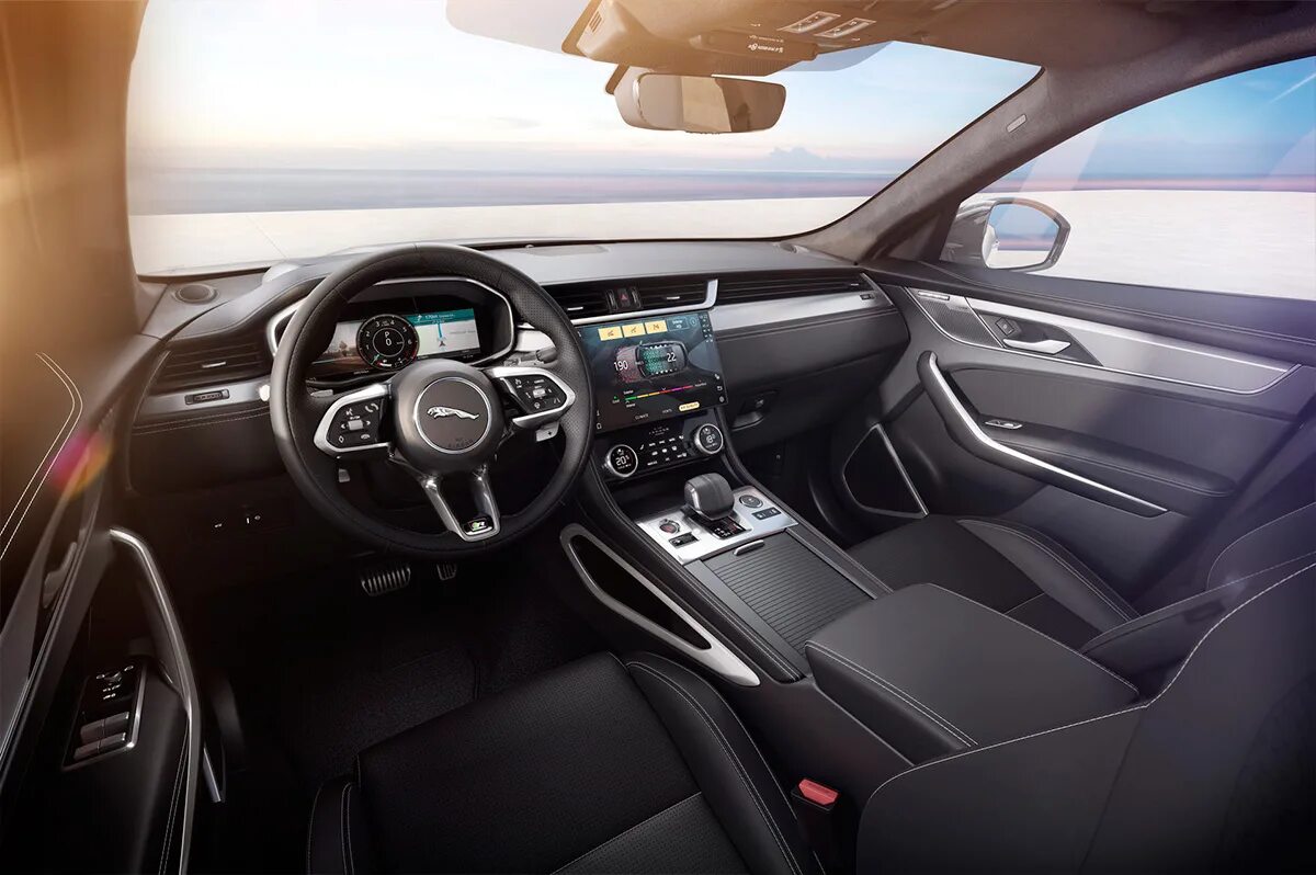 Pace 2025. Jaguar f-pace 2025. ягуар 2025 новый f-pace. ягуар e pace 2025 салон. ягуар f pace 2025 салон.