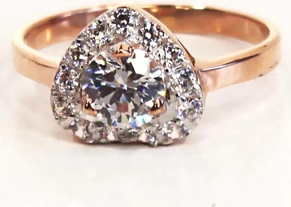 Купить женские кольца камнями. Кольцо с камнем золотое. Красивые кольца с камнями. Кольца золотые с большими камнями. Кольцо с камушком золотое.