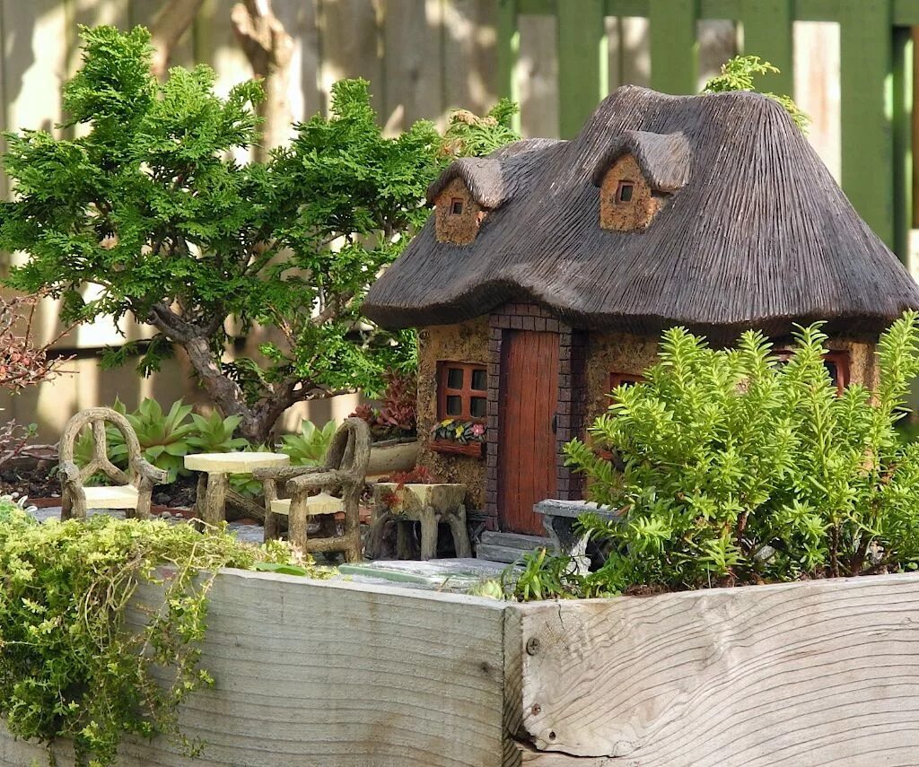 Fairy village. Декоративный домик для сада. Миниатюрные домики для сада. Декоративный мини домик для сада. Декоративные домики для сада из дерева.