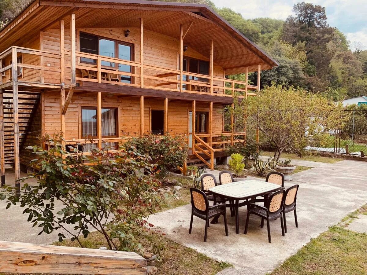 Пицунда жилье 2023. Пицунда жилье 2023. Гостевой дом сруб абхазия лидзава. Пицунда жилье 2023. Пицунда частный сектор 2021 маяк.