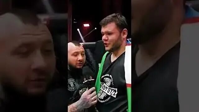 Папа вырубивший своего сына. Папа вырубивший своего сына