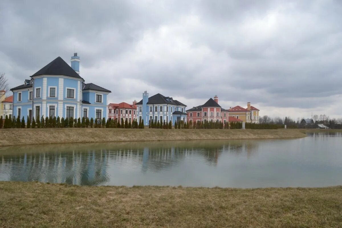 Санкт-петербург улица димитрова 32 чистые пруды. Чистые пруды спб. Проспект ветеранов чистые пруды. Метро чистые пруды парк. Проспект ветеранов чистые пруды.