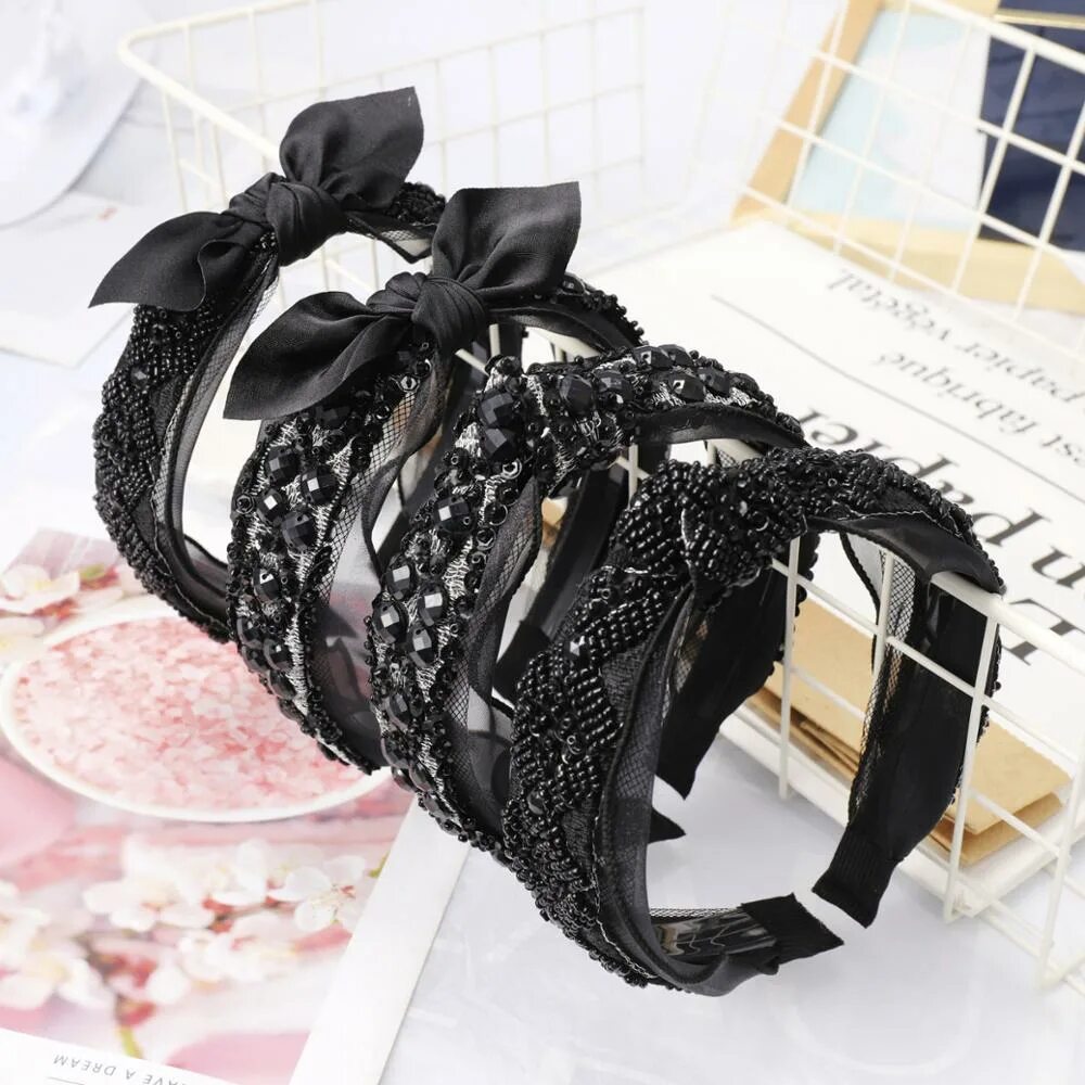Accessories black