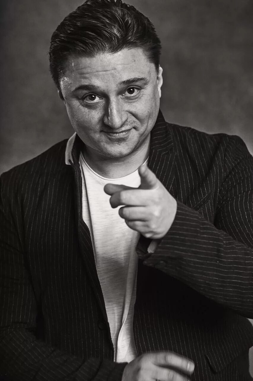 Лагашкин максим актер. Биография актера лагашкина. Максим лагашкин жуки. Михаил лагашкин. Лагашкин максим актер.