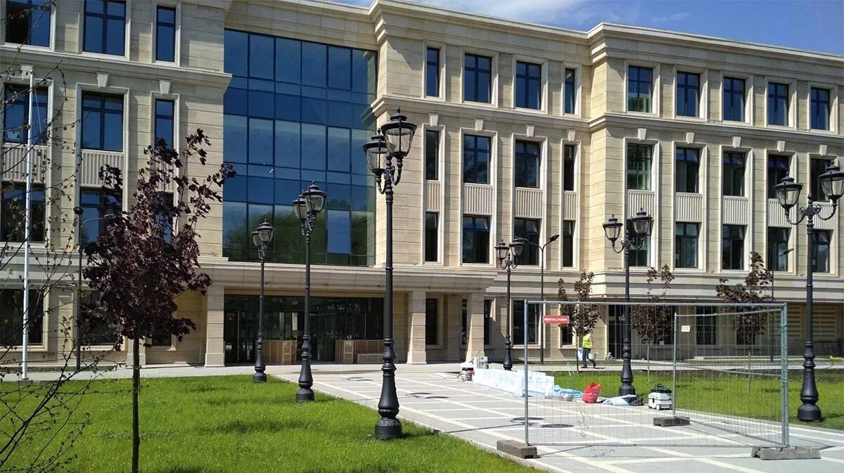 Школа газпром на крестовском острове. Газпромовская школа в санкт-петербурге на крестовском. Школа крестовский проспект 9. Школа газпрома в санкт-петербурге на крестовском острове. Школа крестовский проспект 9.