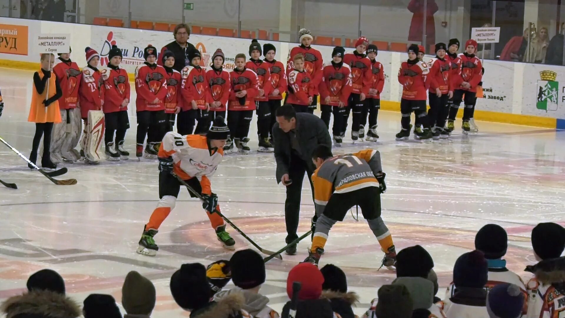 Пышма хоккейный турнир памяти козицына. Буран хоккей. Угмк арена хоккей. Ледовая арена ревда. Детский турнир памяти козицына 2024.