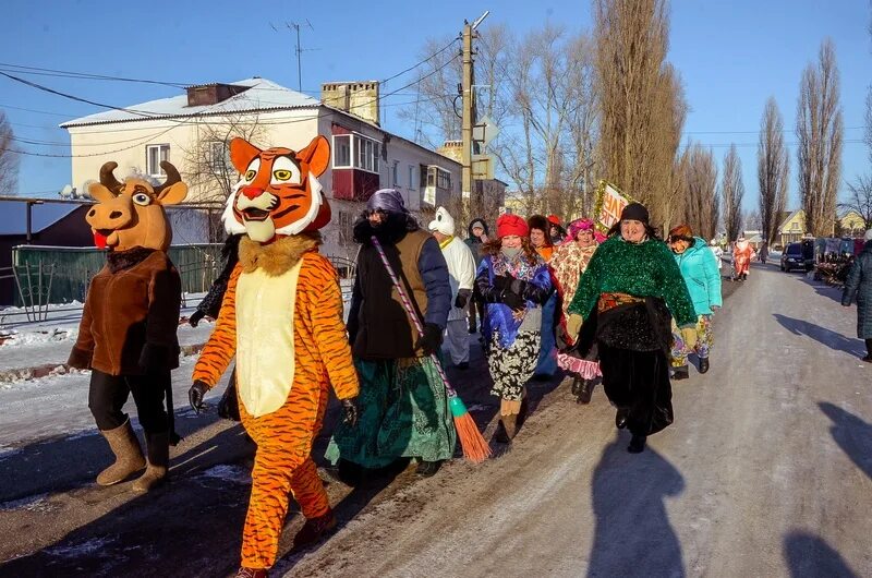 Вместе с дедом на парад. Добринка Липецкая область проводы зимы. Проводы зимы в Добринке в 2022 году.