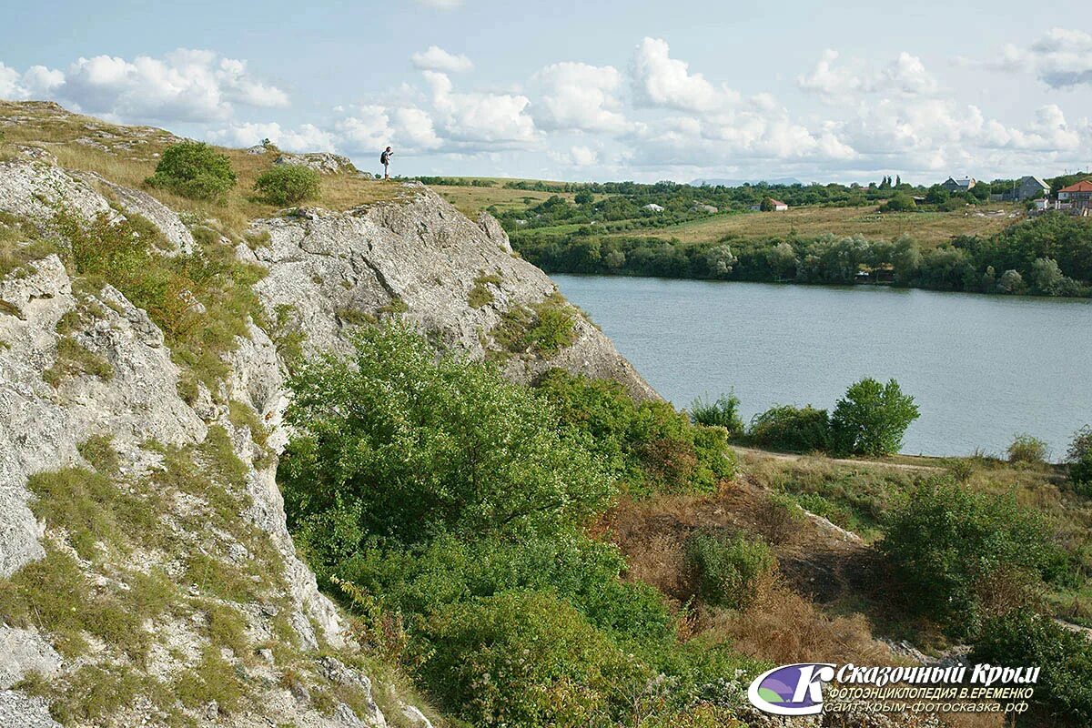 Погода вишенное. Волчий грот мазанка. вишенное грот. мазанка село волчий грот. волчий грот в крыму.