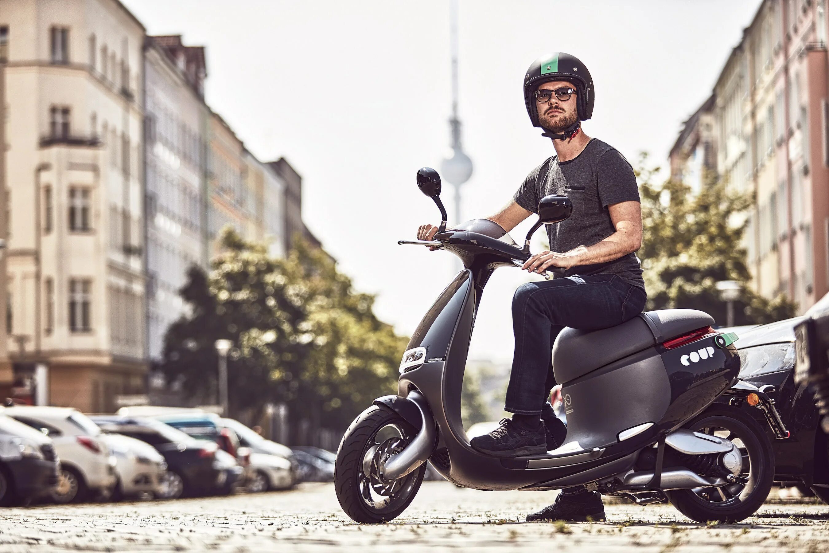 Скутер Gogoro. Electric Scooter. Скутер электрик. Электро скуте на прокат. День скутера